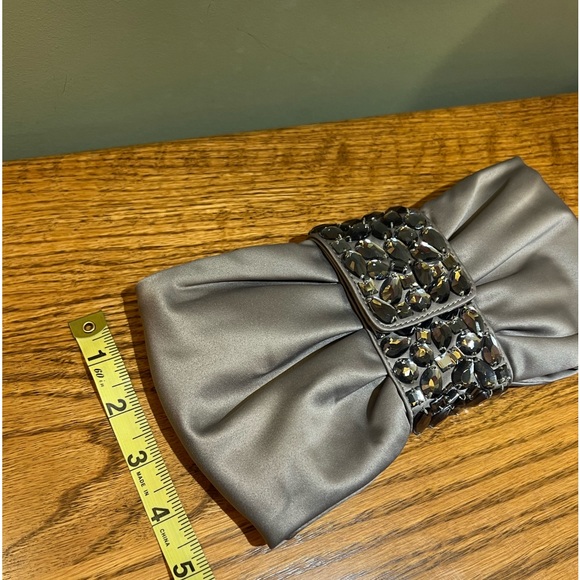 Grey/Silver Satin Evening Bag w/Bling - Picture 9 of 9